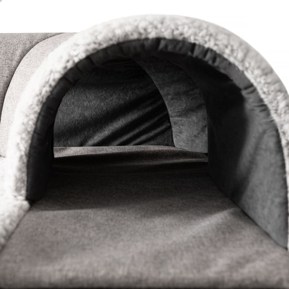 Hide and Sleep tunnel