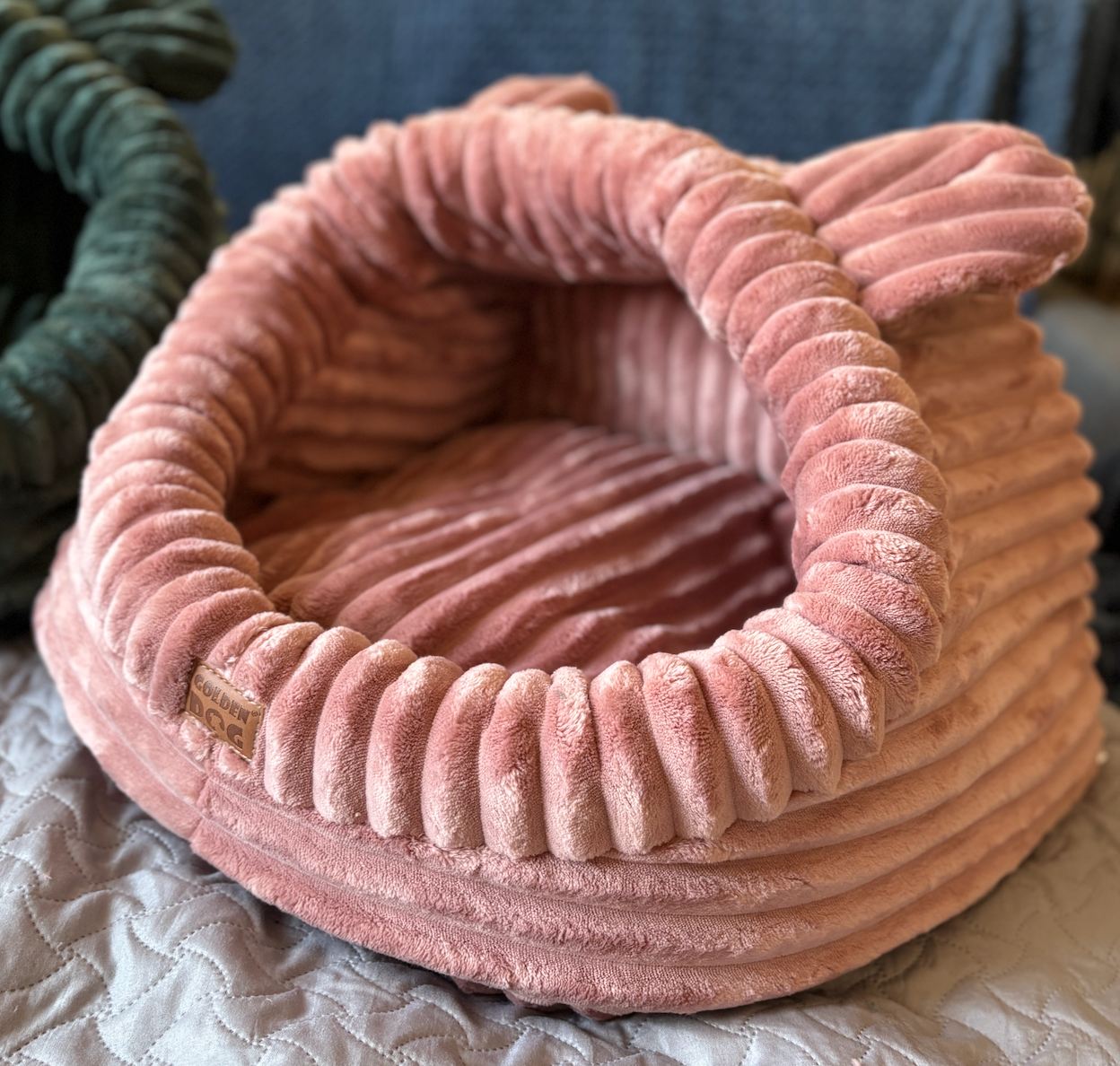 UUS! Sabaga ComfyCave pesa koerale, kassile, küülikule