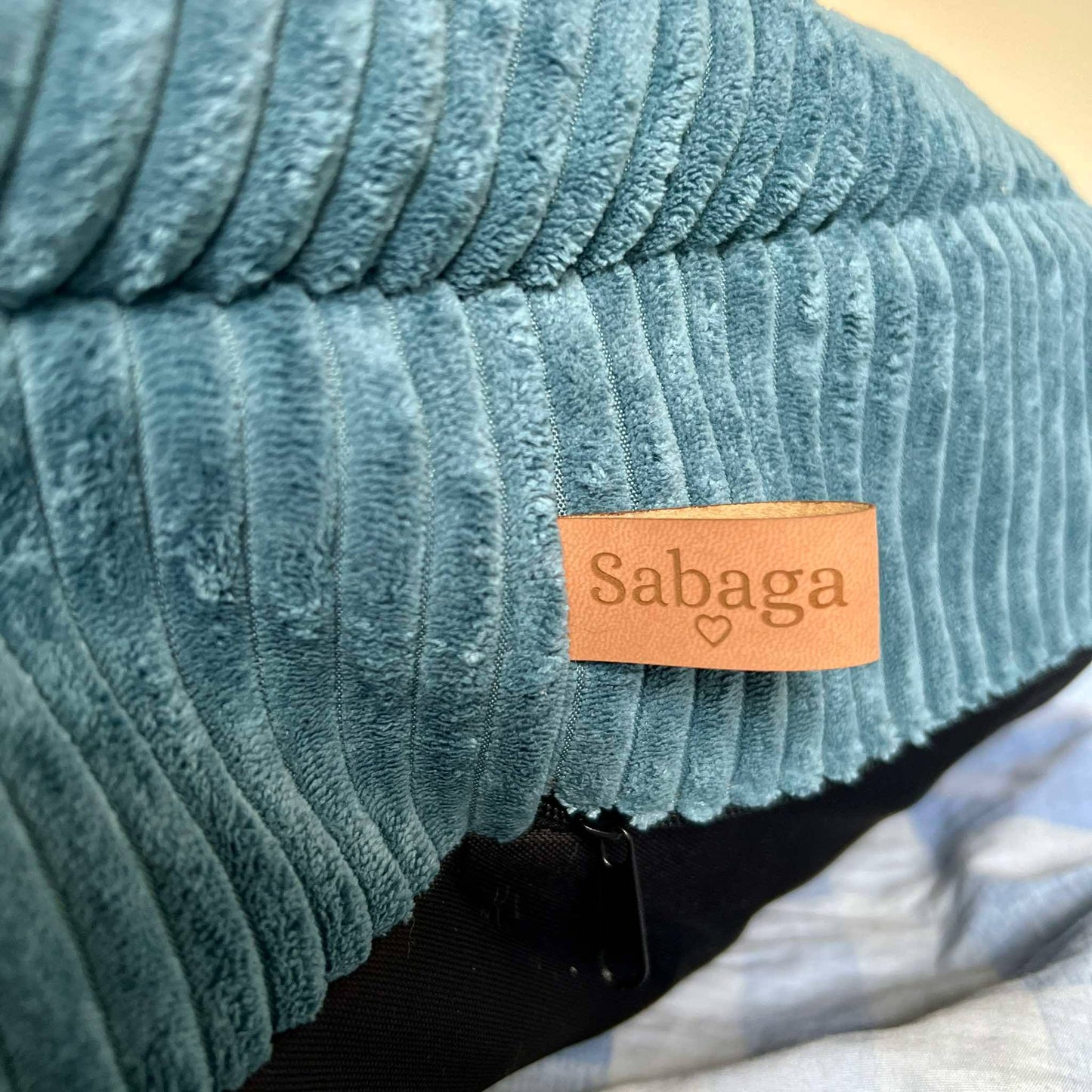 Sabaga HoodyLux II soft hooded bed
